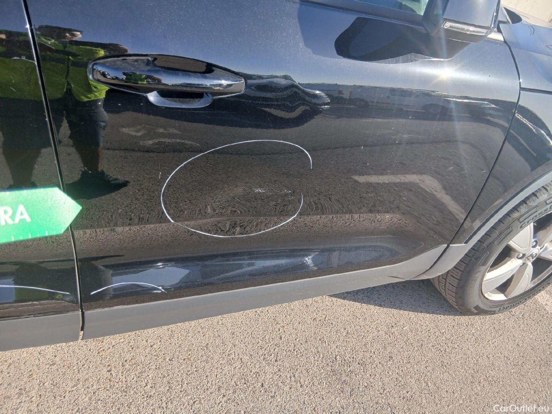  Volvo  XC 40 VOLVO XC40 / 2017 / 5P / todoterreno 1.5 T2 Momentum Core Auto #52
