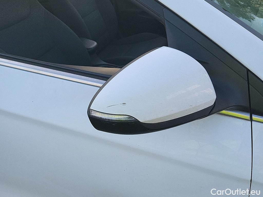  Hyundai   Ioniq HYUNDAI / 2019 / 5P / berlina con portón 1.6 GDI HEV Tecno DCT #36