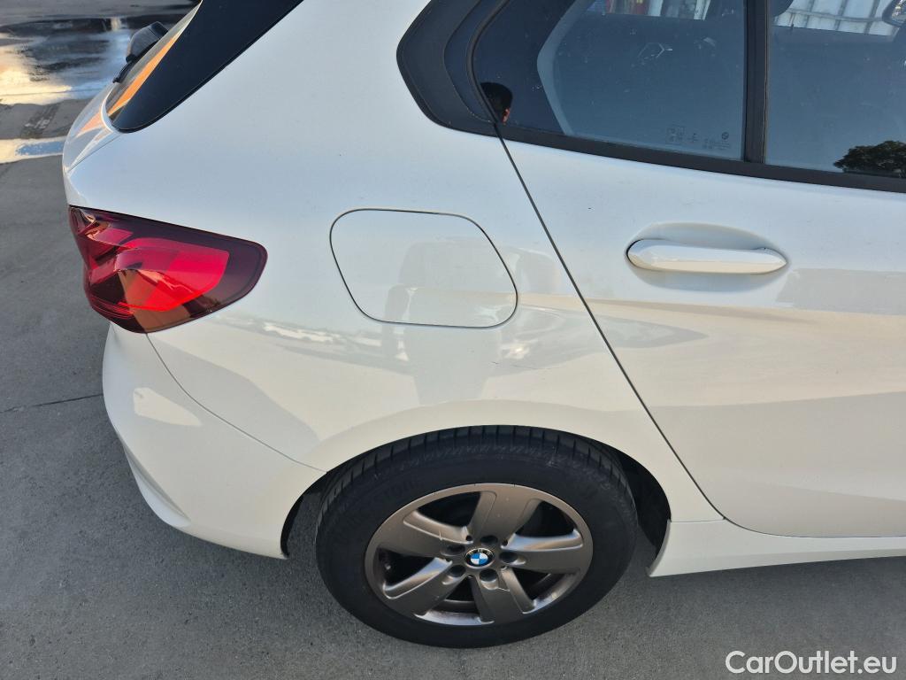  Bmw  Serie 1 BMW  / 2019 / 5P / berlina con portón 116d #17