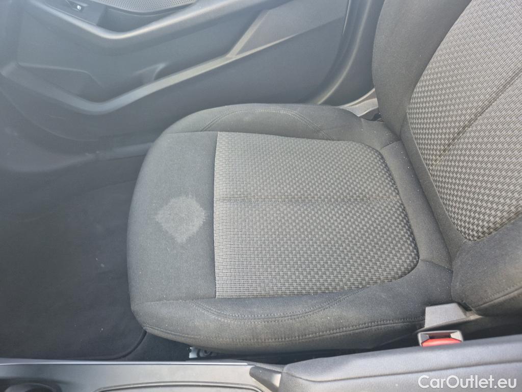  Bmw  Serie 1 BMW  / 2019 / 5P / berlina con portón 116d #9