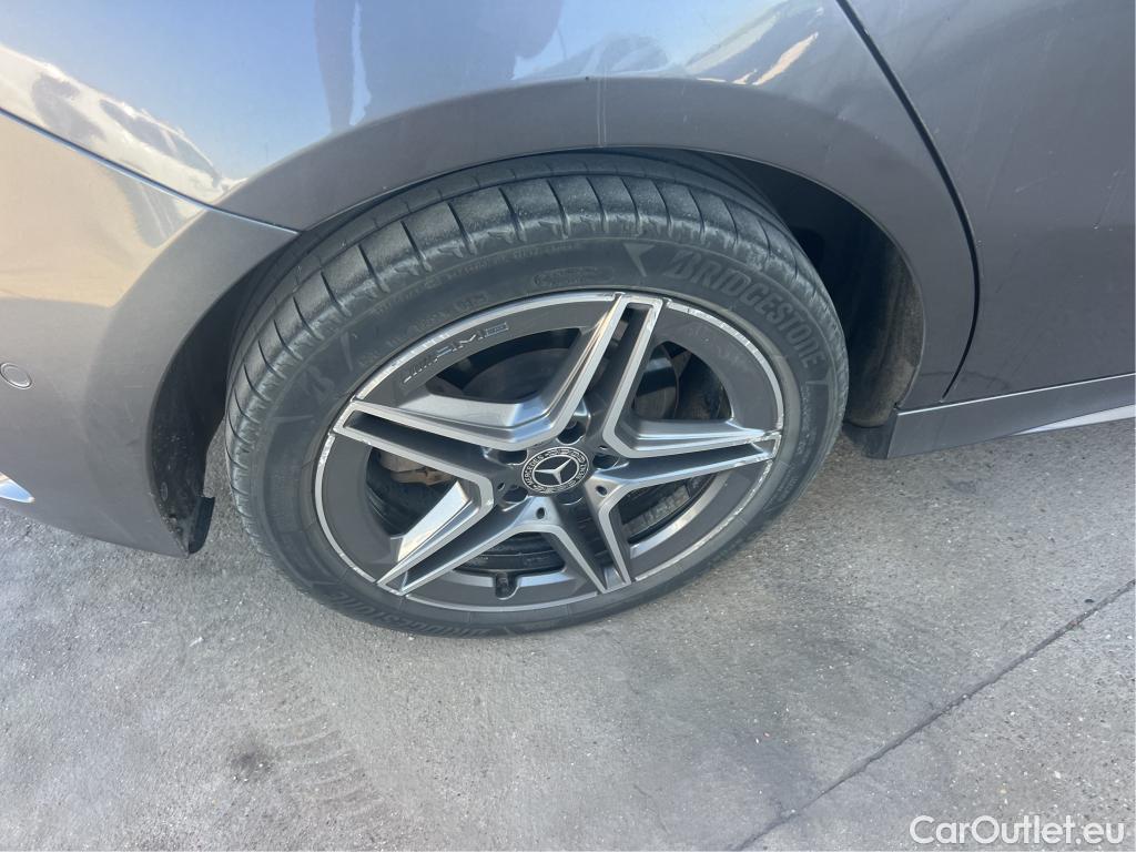  Mercedes  A-Klasse MERCEDES-BENZ Clase A / 2018 / 5P / berlina con portón A 250 e #9