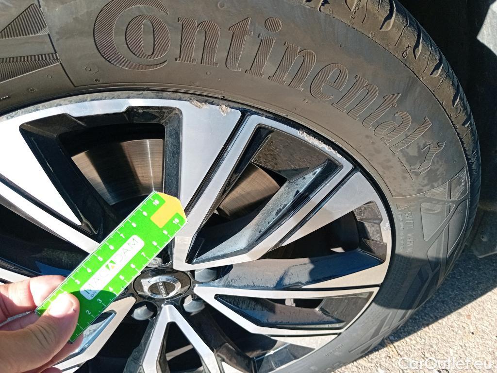  Volvo  XC60 VOLVO  / 2017 / 5P / todoterreno 2.0 B4 D Plus Bright Auto #10