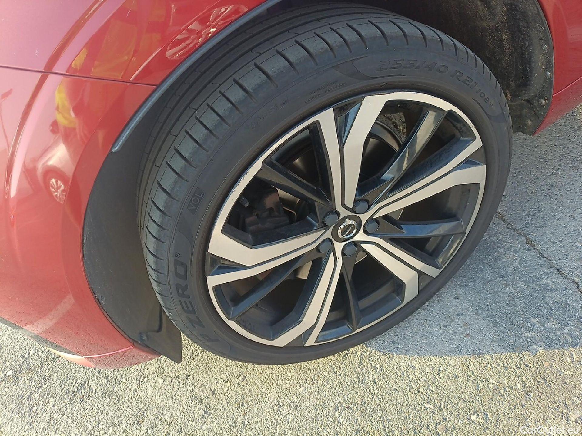  Volvo  XC60 VOLVO  / 2017 / 5P / todoterreno 2.0 B4 G Plus Dark Auto #18