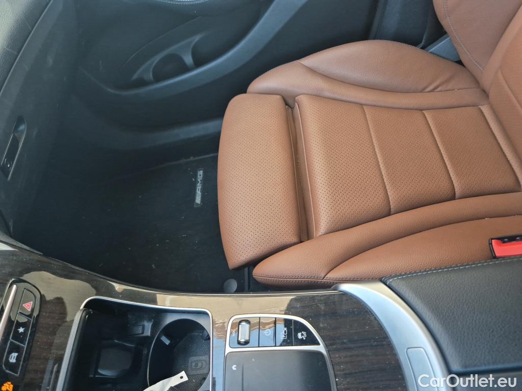  Mercedes  G-Klasee MERCEDES-BENZ GLC Coupé / 2019 / 5P / coupé GLC 300 de 4MATIC #26