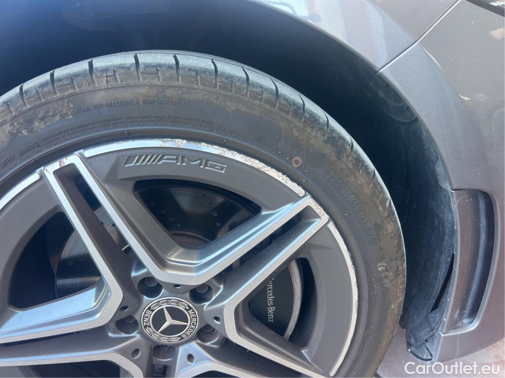  Mercedes  A-Klasse MERCEDES-BENZ Clase A / 2018 / 5P / berlina con portón A 250 e #7