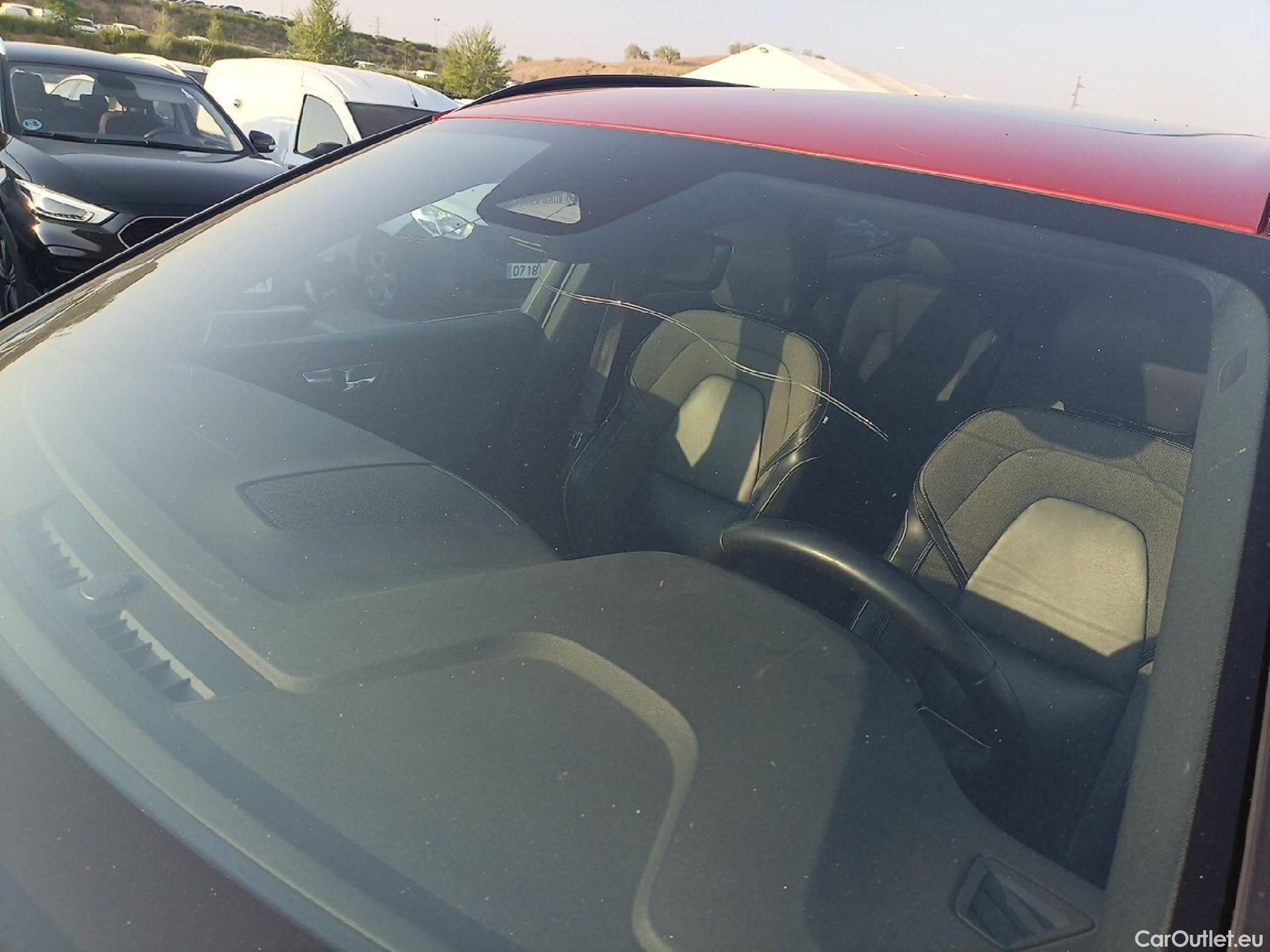 Volvo  XC60 VOLVO  / 2017 / 5P / todoterreno 2.0 B4 G Plus Dark Auto #11