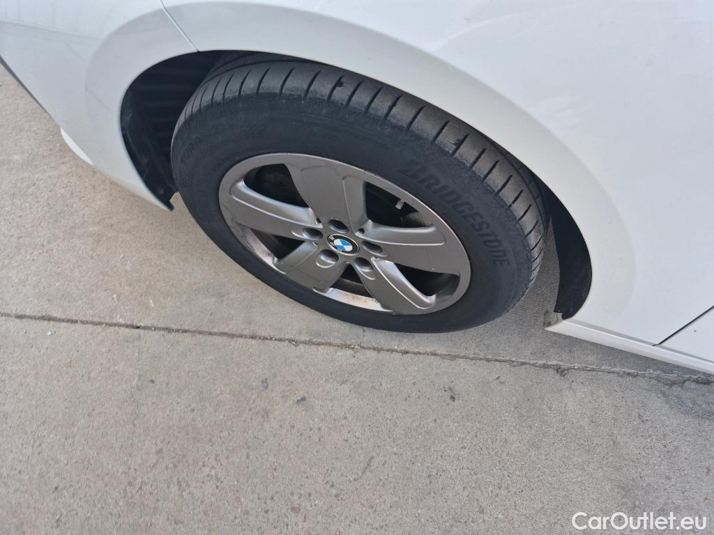  Bmw  Serie 1 BMW  / 2019 / 5P / berlina con portón 116d #1