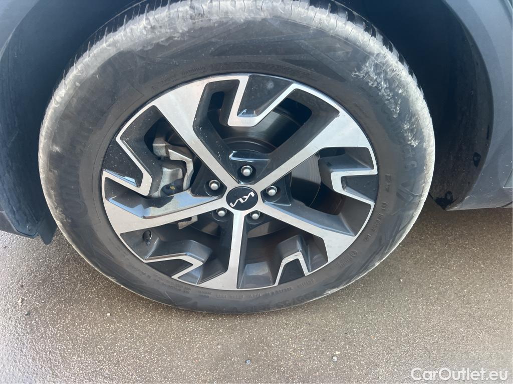  KIA  Sportage KIA  / 2022 / 5P / todoterreno 1.6 T-GDi HEV 171kW (230CV) Drive 4X2 #4