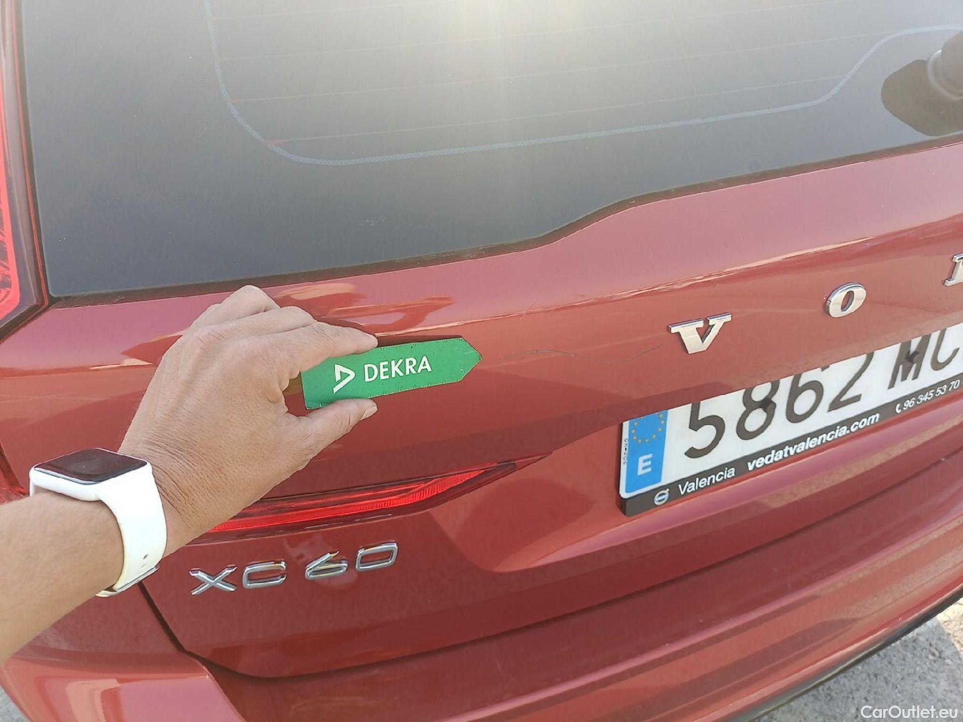  Volvo  XC60 VOLVO  / 2017 / 5P / todoterreno 2.0 B4 G Plus Dark Auto #29