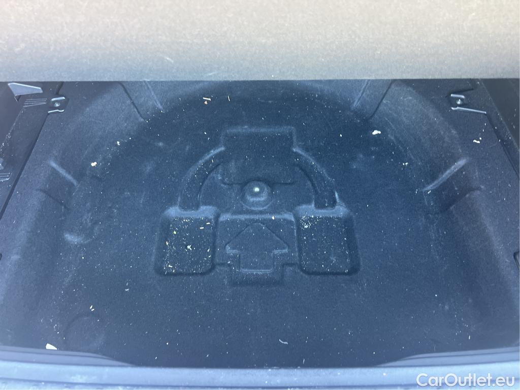  Hyundai  Konna HYUNDAI Kona / 2023 / 5P / todoterreno 1.6 GDI HEV Maxx DCT #9