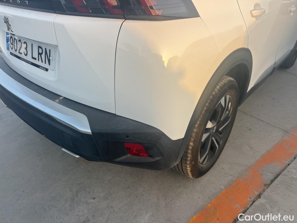  Peugeot  2008 PEUGEOT  / 2019 / 5P / todoterreno Allure Pack Puretech 130 S&S EAT8 (AC) #28
