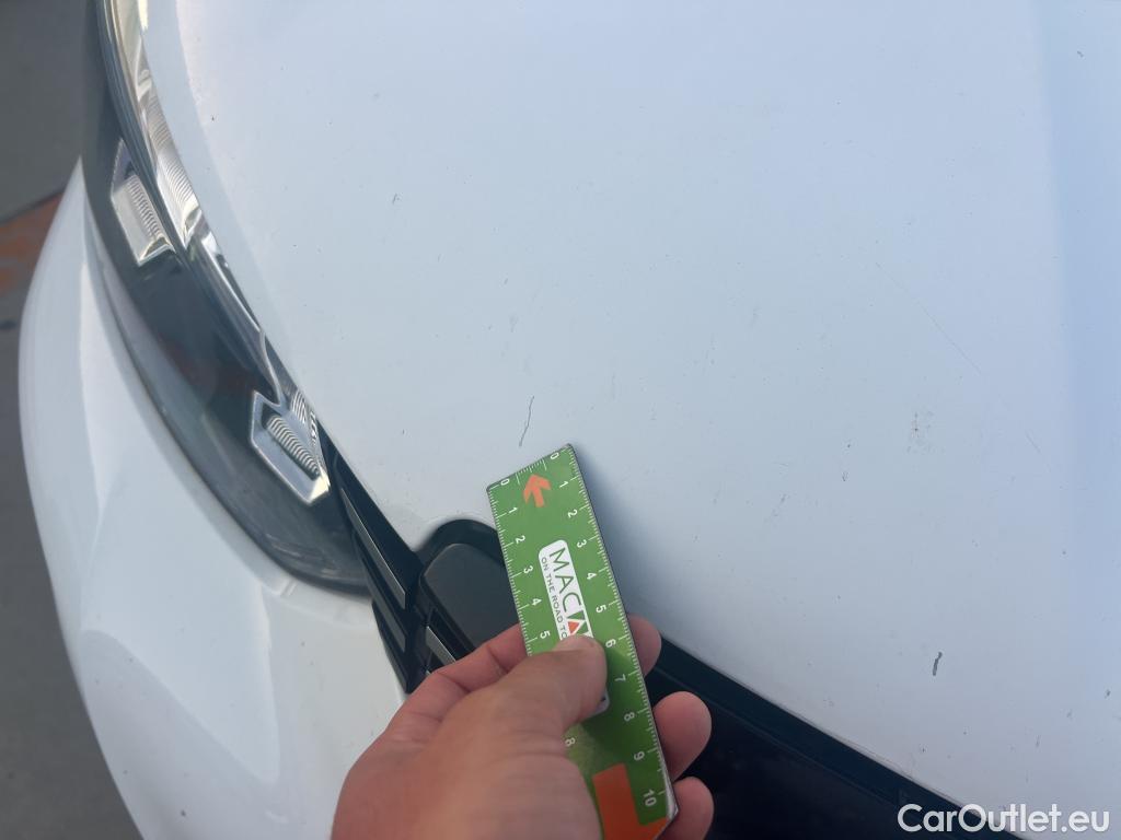  Peugeot  2008 PEUGEOT  / 2019 / 5P / todoterreno Allure Pack Puretech 130 S&S EAT8 (AC) #10