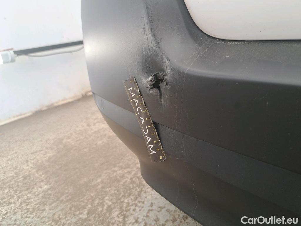  Citroen  C3  Société Feel Business R 1.2 PureTech 80CV BVM5 E6d #2