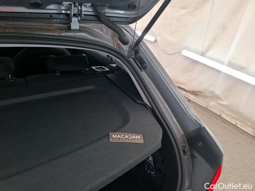  Bmw  Serie 1 BMW Série 1 / 2019 / 5P / Berline 116i DKG7 Business Design #22