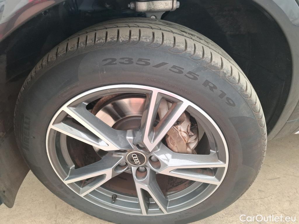  Audi  Q5  40 TDI quattro Avus 2.0 TDI 205CV BVA7 E6d #1