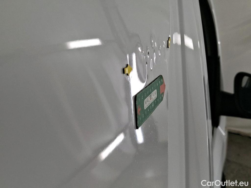  Renault  Kangoo  Express Maxi Extra (Série Spéciale) 1.5 dCi 90CV BVM5 E6 #4