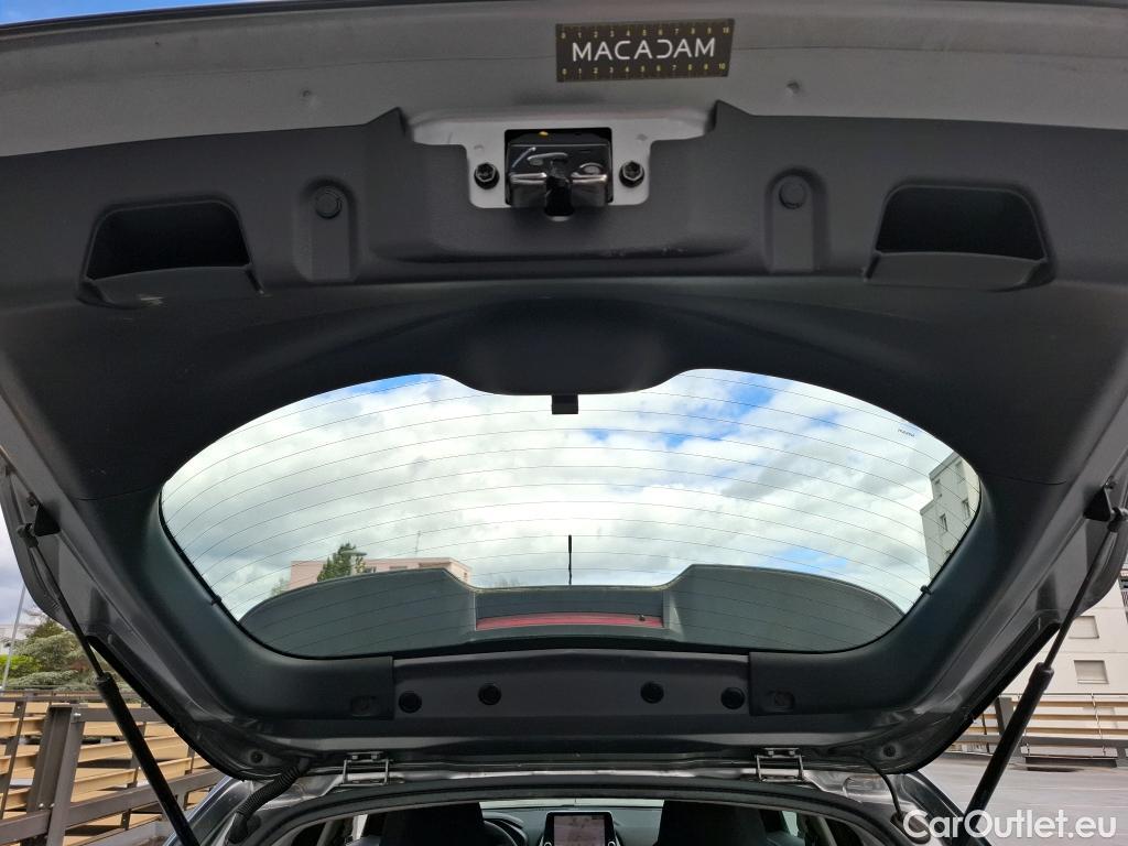  Nissan  Juke NISSAN  / 2019 / 5P / Crossover DIG-T 114 BVM6 Business Edition #24