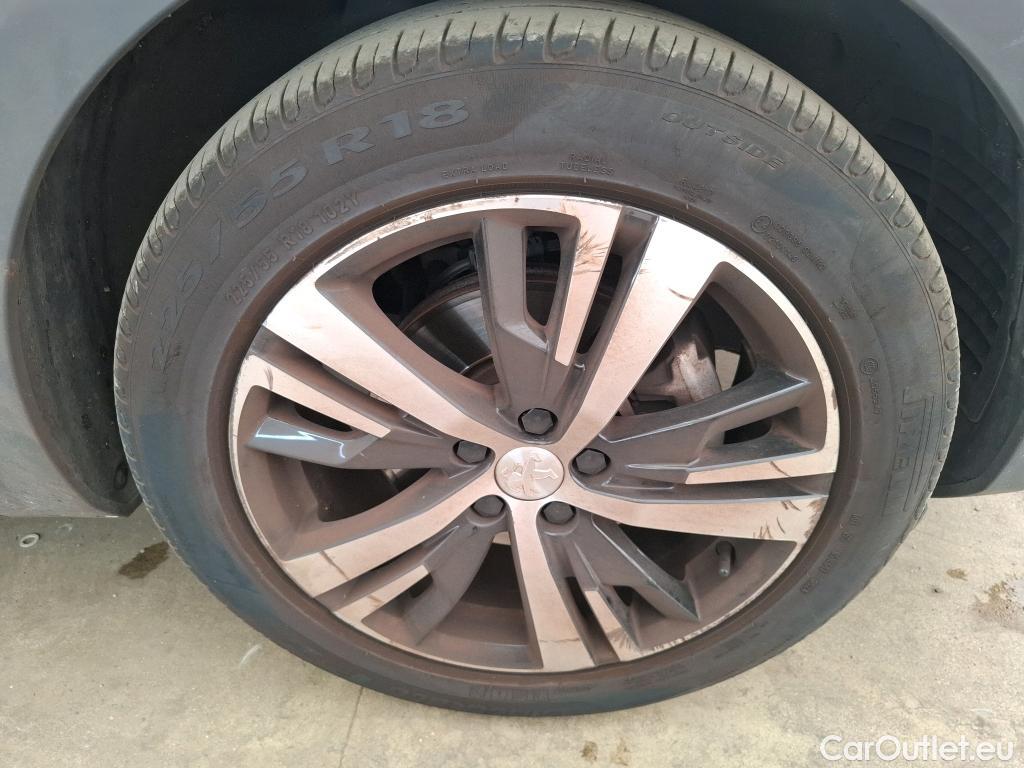  Peugeot  3008  GT 1.2 PureTech 130CV BVA8 E6d #38