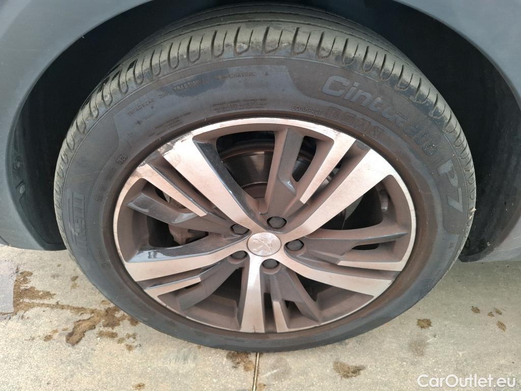  Peugeot  3008  GT 1.2 PureTech 130CV BVA8 E6d #81