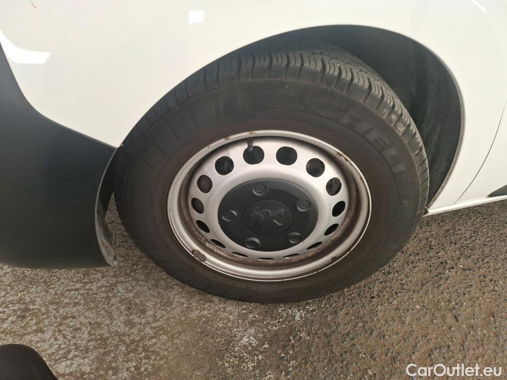  Peugeot  Expert  Kombi L2 1.5 HDi 120CV BVM6 E6d #11