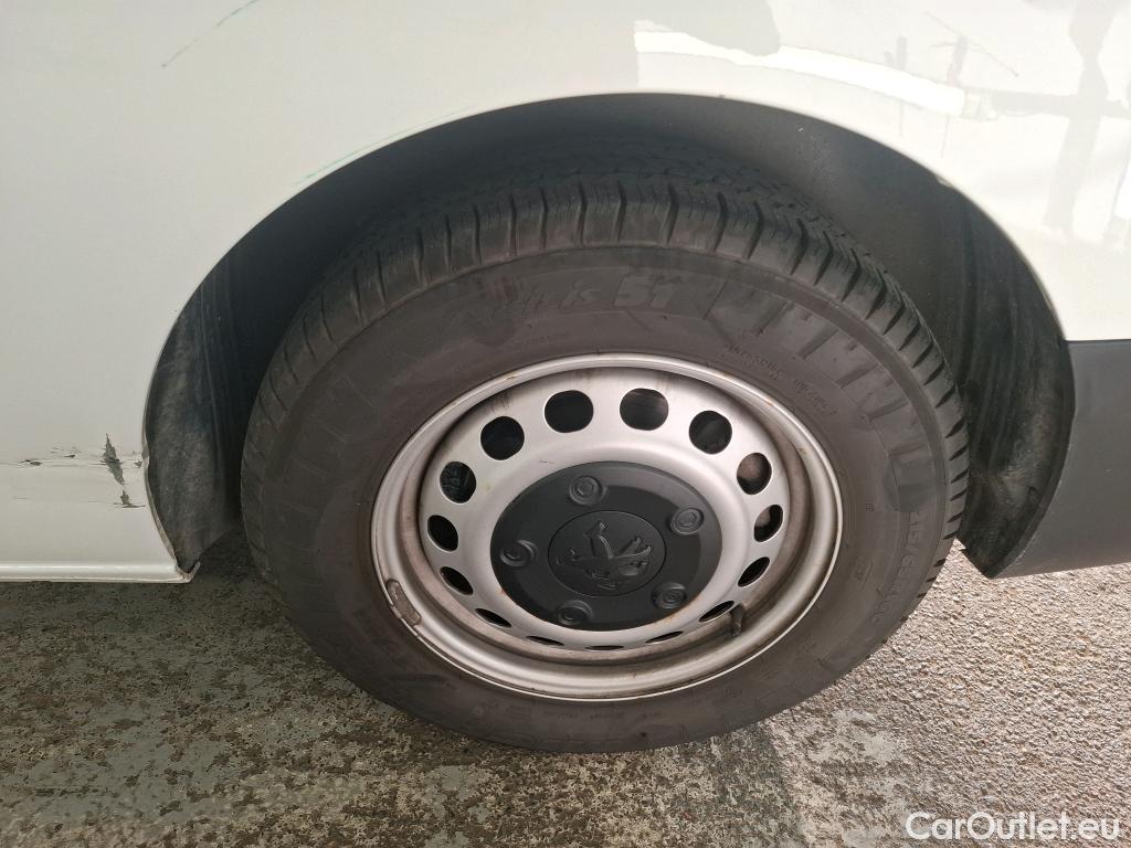  Peugeot  Expert  Kombi L2 1.5 HDi 120CV BVM6 E6d #14