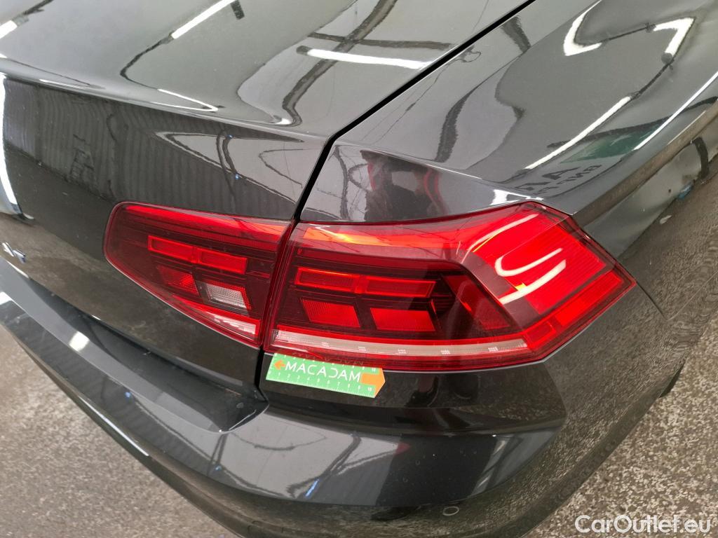  Volkswagen  Passat  Berline Business 2.0 TDI 150CV BVA7 E6dT #1