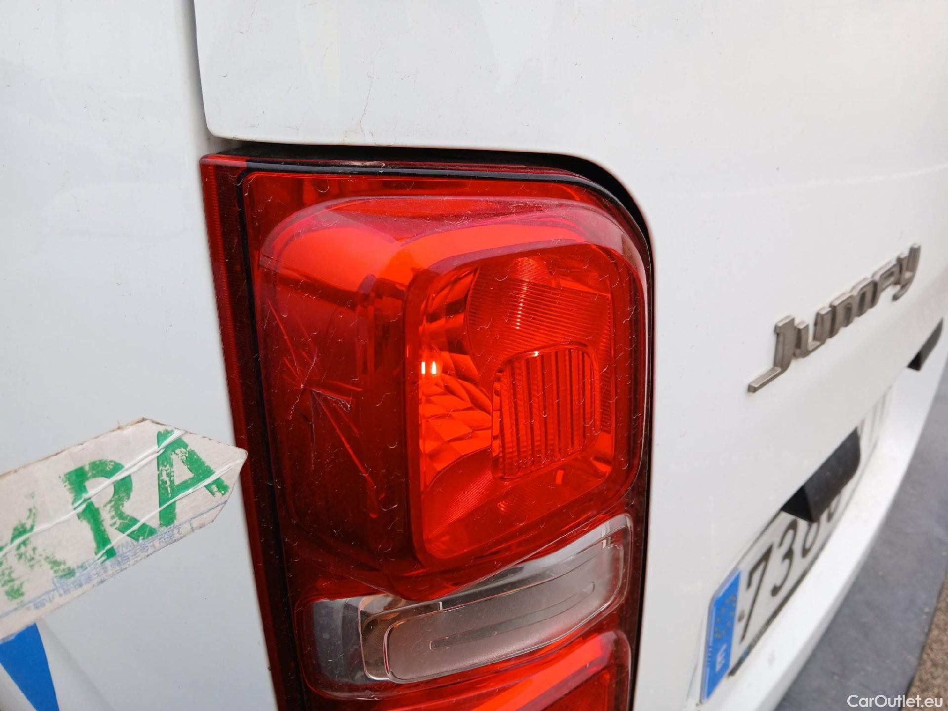  Citroen  Jumpy CITROEN  / 2016 / 4P / furgón Talla M BlueHDi 120 S&S 6v Control #24