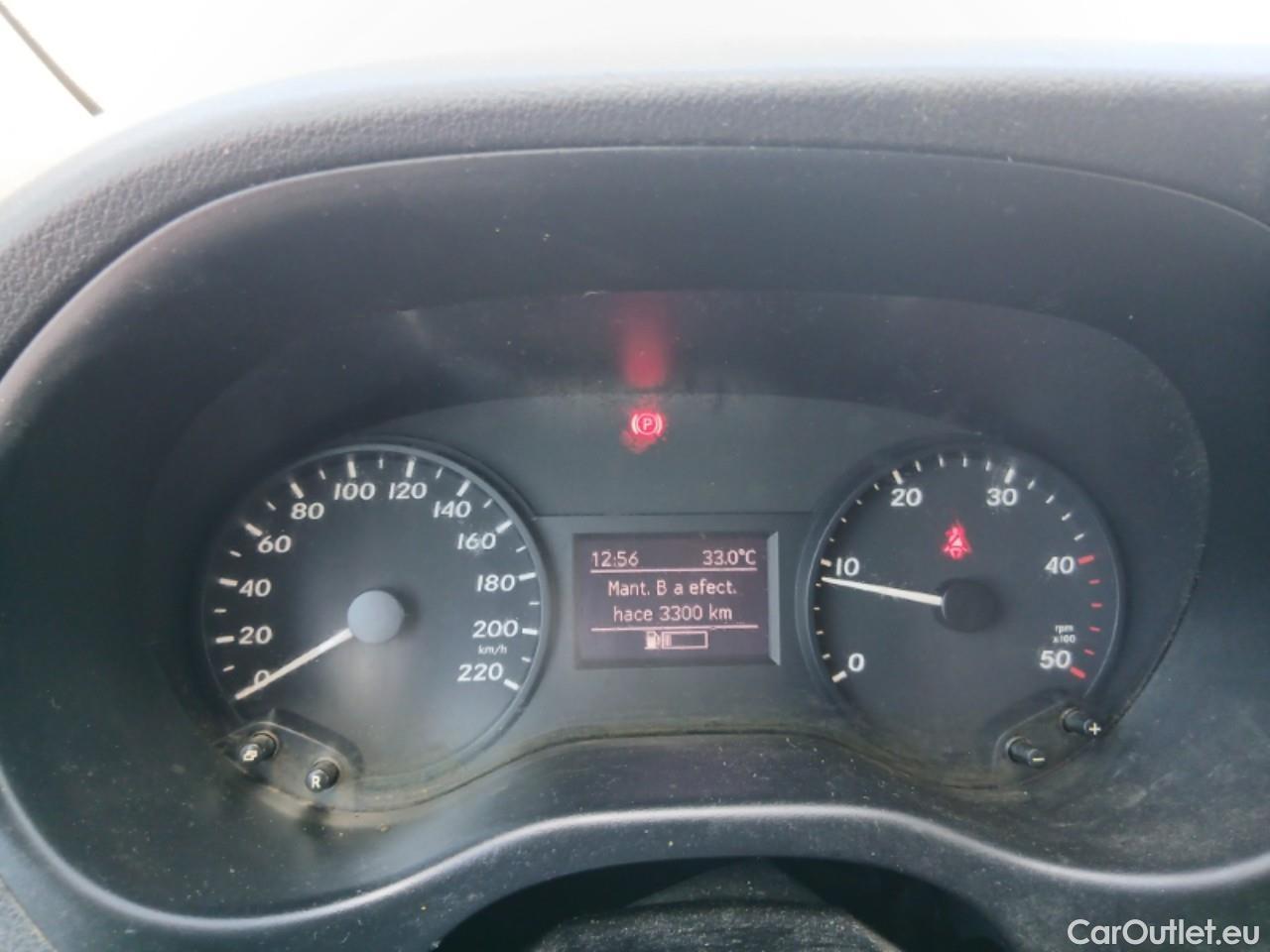  Mercedes  Vito MERCEDES-BENZ  / 2014 / 4P / furgón 111 CDI Larga #3