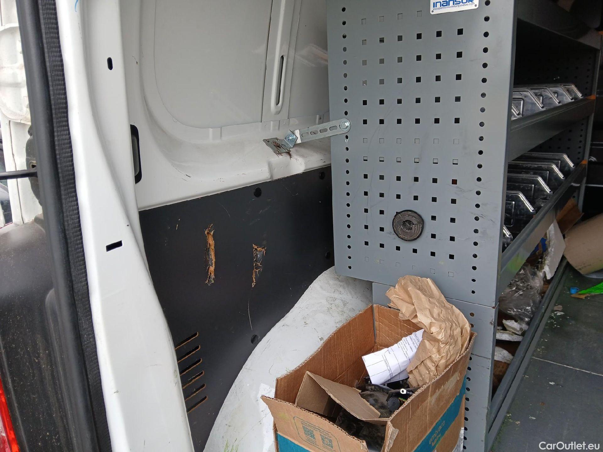  Citroen  Jumpy CITROEN  / 2016 / 4P / furgón Talla M BlueHDi 120 S&S 6v Control #9