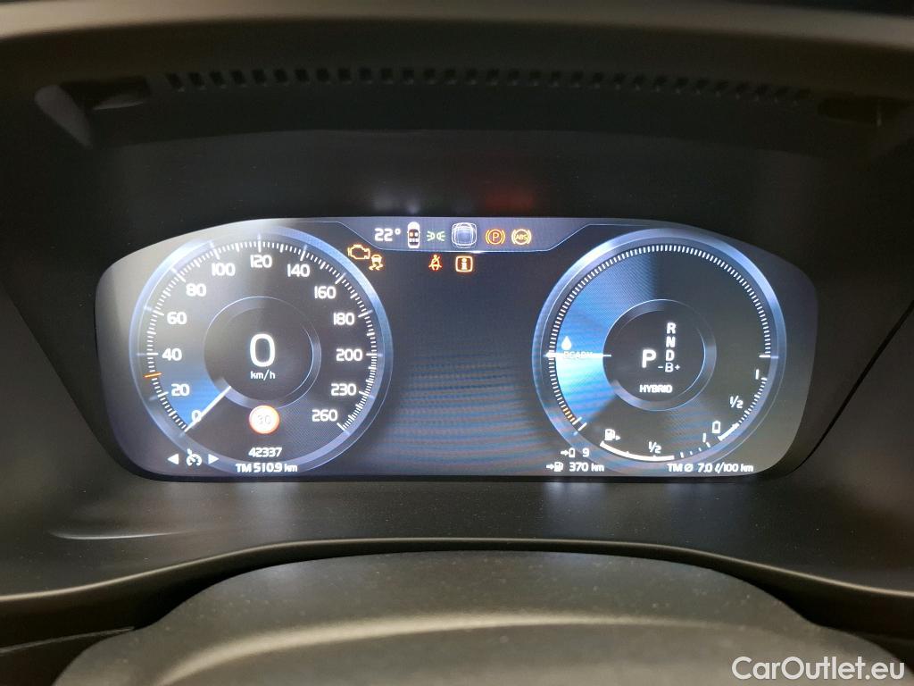  Volvo  XC 40 VOLVO XC40  2022  5P  SUV Recharge T4 211 DCT7 Start #1