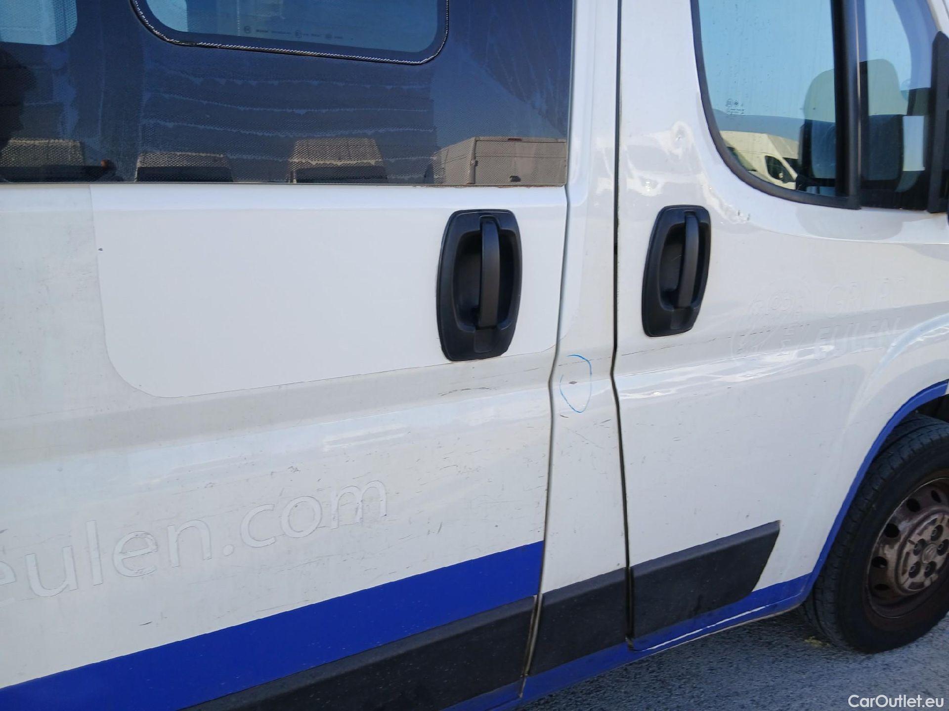  Citroen  Jumper CITROEN  / 2014 / 4P / combi BlueHDi 103KW (140CV) S&S Combi 33 L2H2 #37