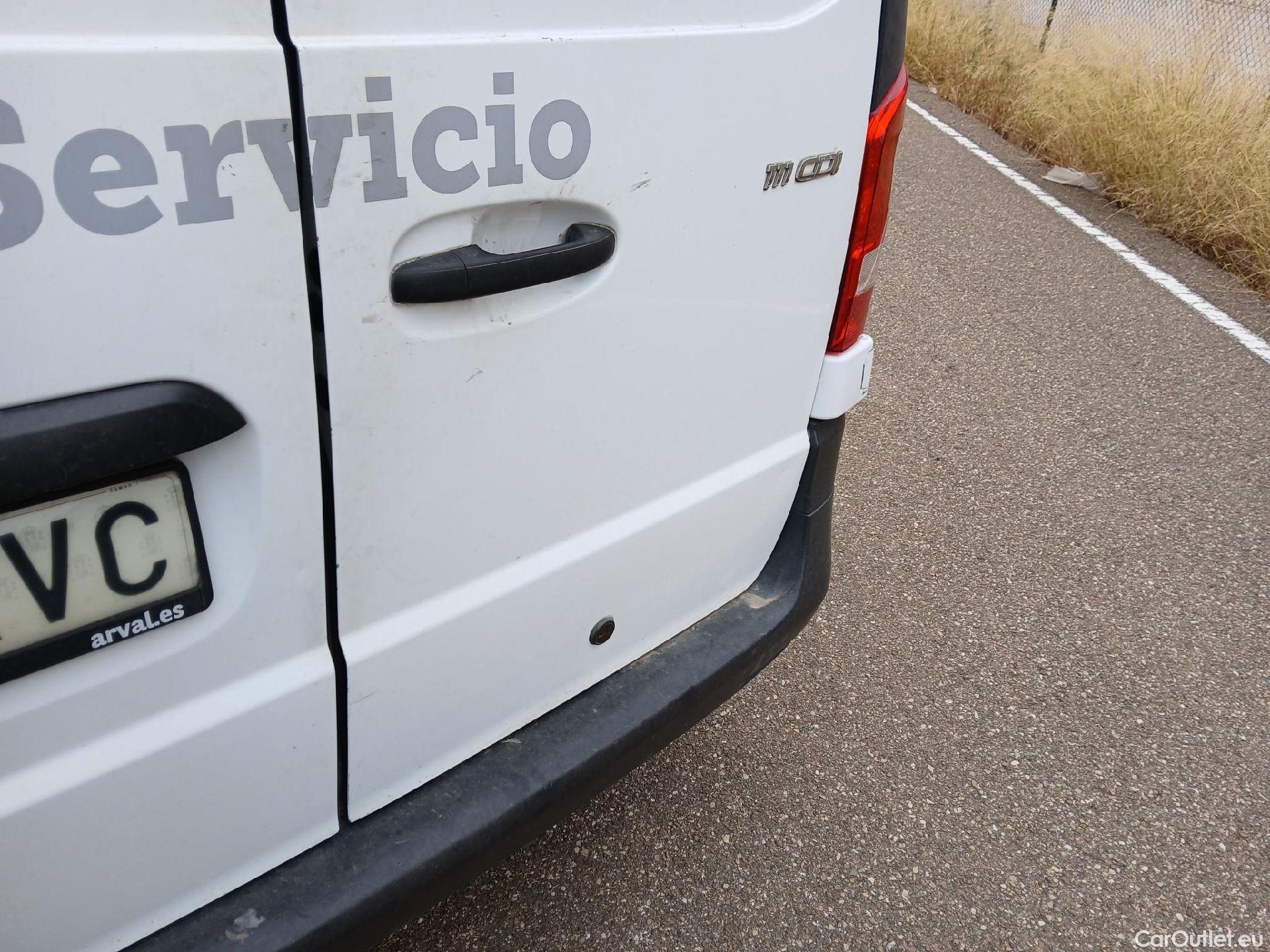  Mercedes  Vito MERCEDES-BENZ  / 2014 / 4P / furgón 111 CDI Larga #14
