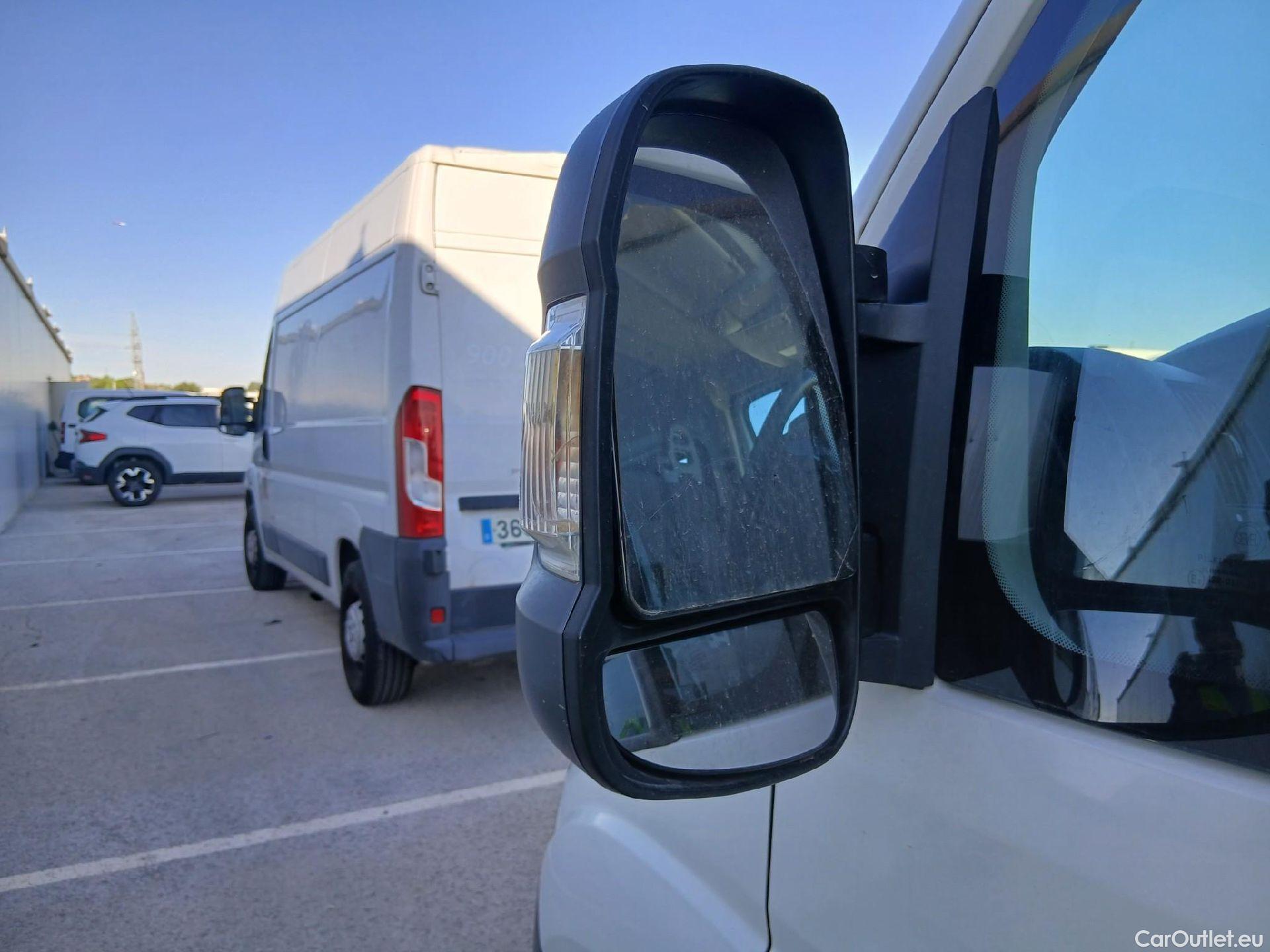  Citroen  Jumper CITROEN  / 2014 / 4P / combi BlueHDi 103KW (140CV) S&S Combi 33 L2H2 #13