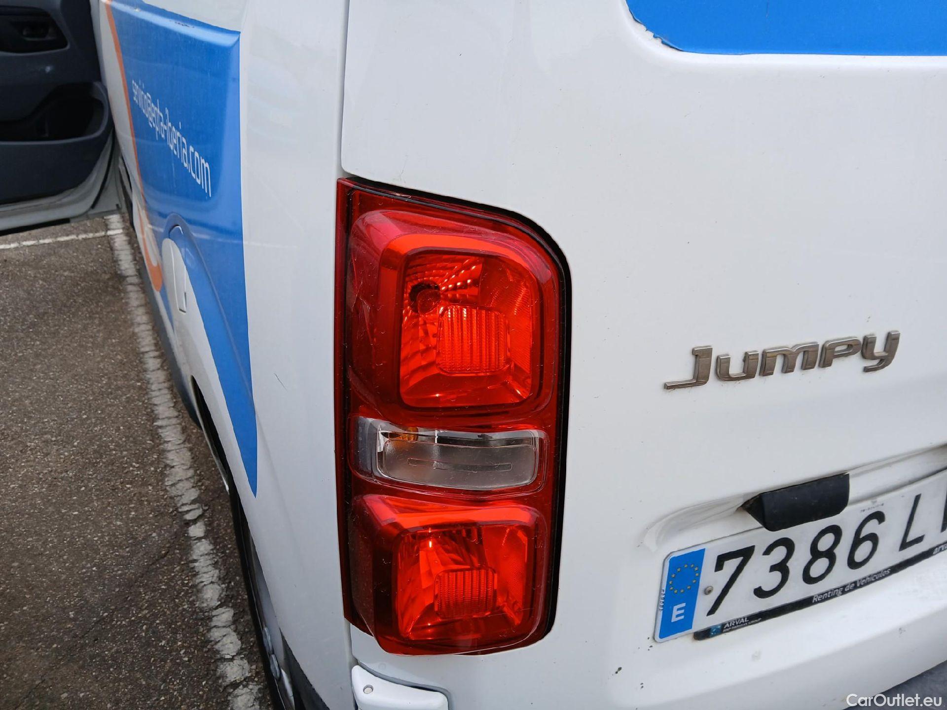  Citroen  Jumpy CITROEN  / 2016 / 4P / furgón Talla M BlueHDi 120 S&S 6v Control #23