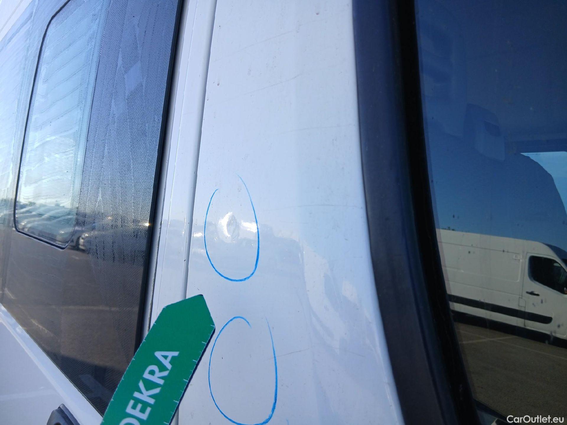  Citroen  Jumper CITROEN  / 2014 / 4P / combi BlueHDi 103KW (140CV) S&S Combi 33 L2H2 #38