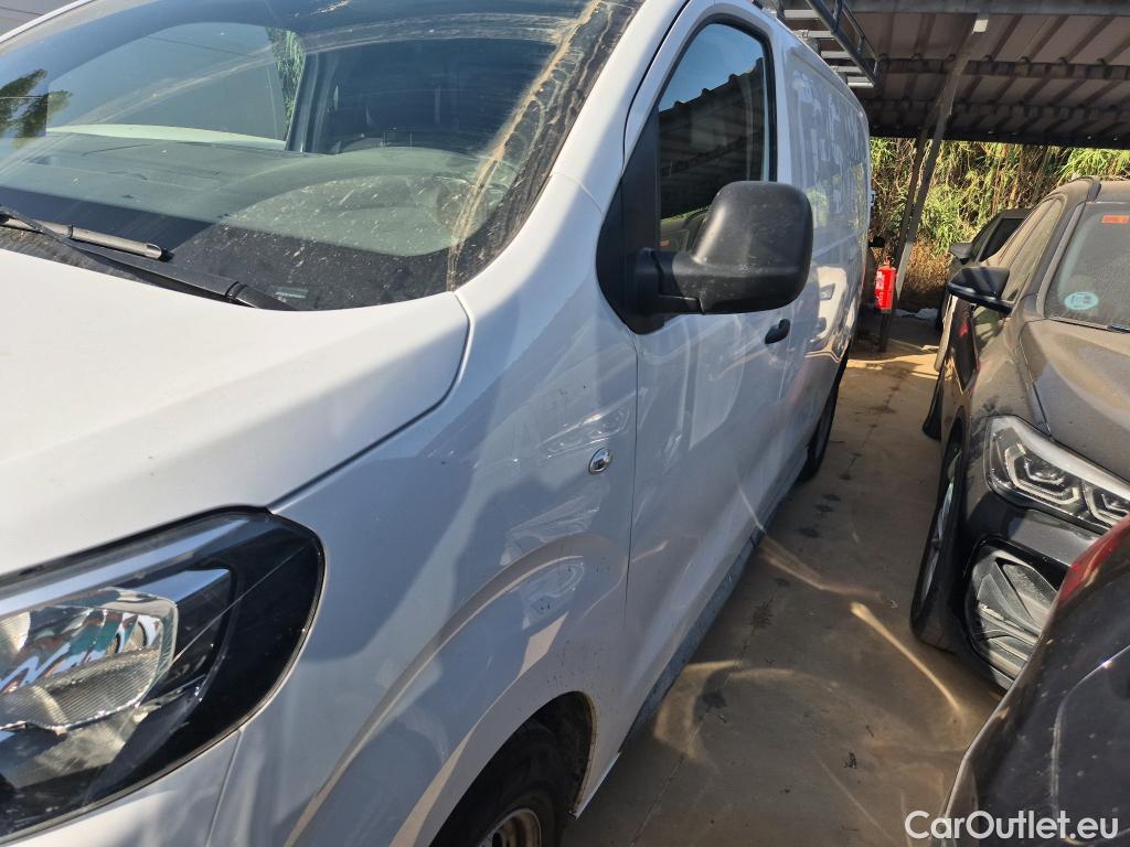  Peugeot  Expert PEUGEOT  / 2016 / 4P / furgón Furgón BlueHDi 145 6v Standard #9