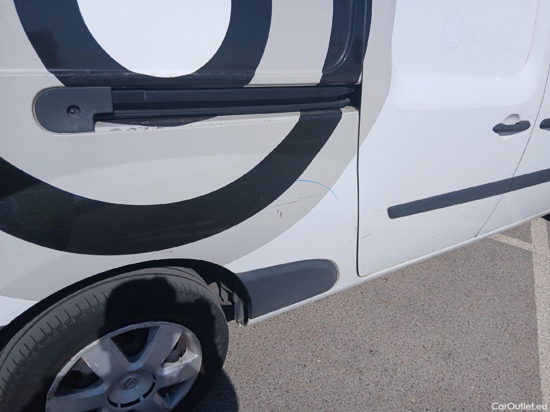  Nissan  NV200 NISSAN NV250 / 2019 / 4P / furgón 2pl 1.5dCi 70 kW (95CV) L2H1 ÓPTIMA #41