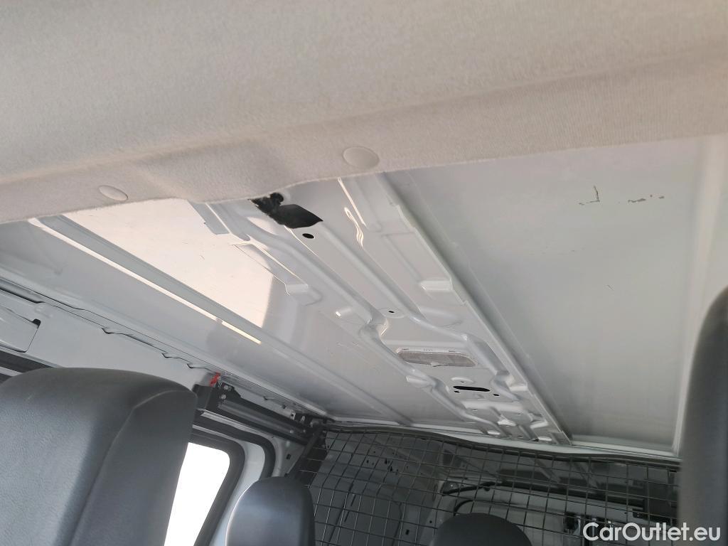  Opel  Vivaro OPEL  / 2019 / 4P / furgón 2.0 D 88kW (120CV) L Inc Express M.P. DC #1