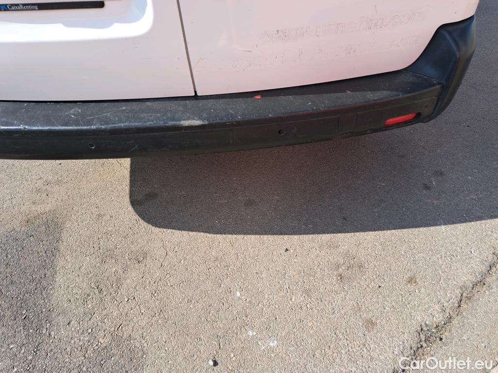  Opel  Vivaro OPEL  / 2019 / 4P / furgón 2.0 D 88kW (120CV) L Inc Express M.P. DC #25