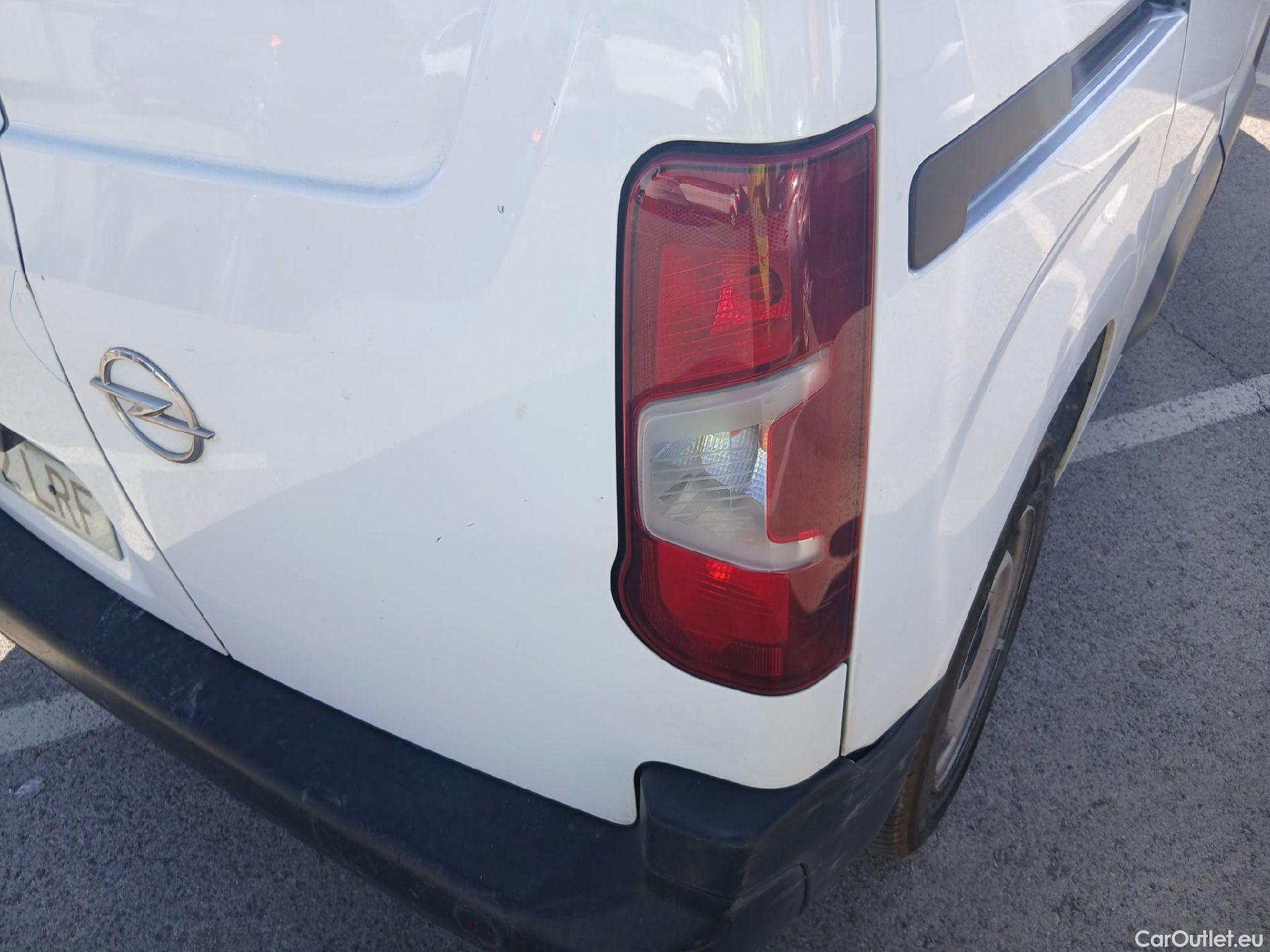  Opel  Combo OPEL  / 2018 / 3P / furgón derivado de turismo 1.5 TD 56kW (75CV) Express L H1 650kg #37