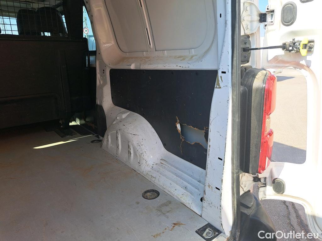  Opel  Vivaro OPEL  / 2019 / 4P / furgón 2.0 D 88kW (120CV) L Inc Express M.P. DC #9