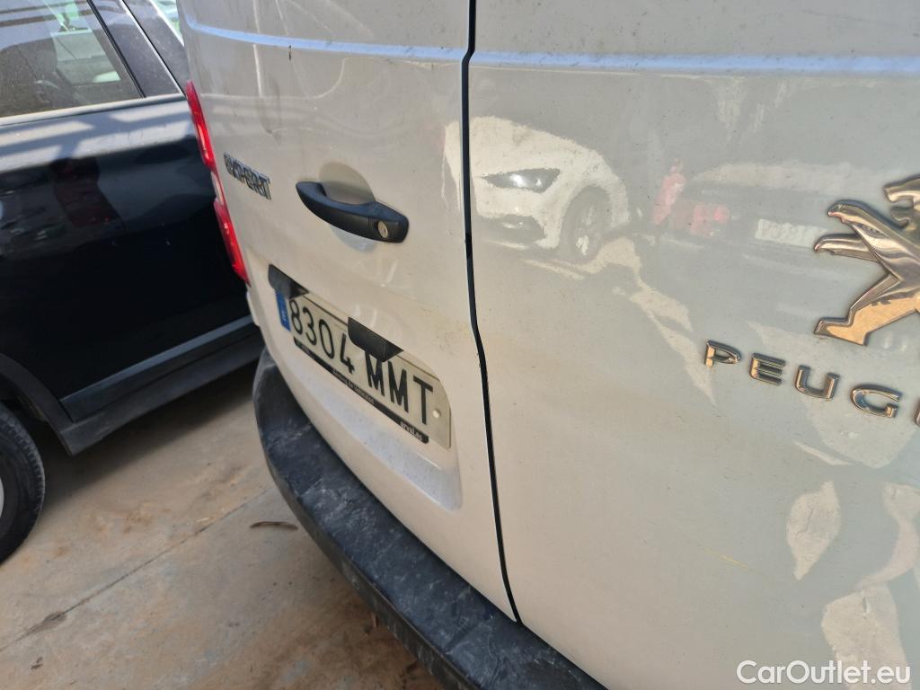  Peugeot  Expert PEUGEOT  / 2016 / 4P / furgón Furgón BlueHDi 145 6v Standard #27