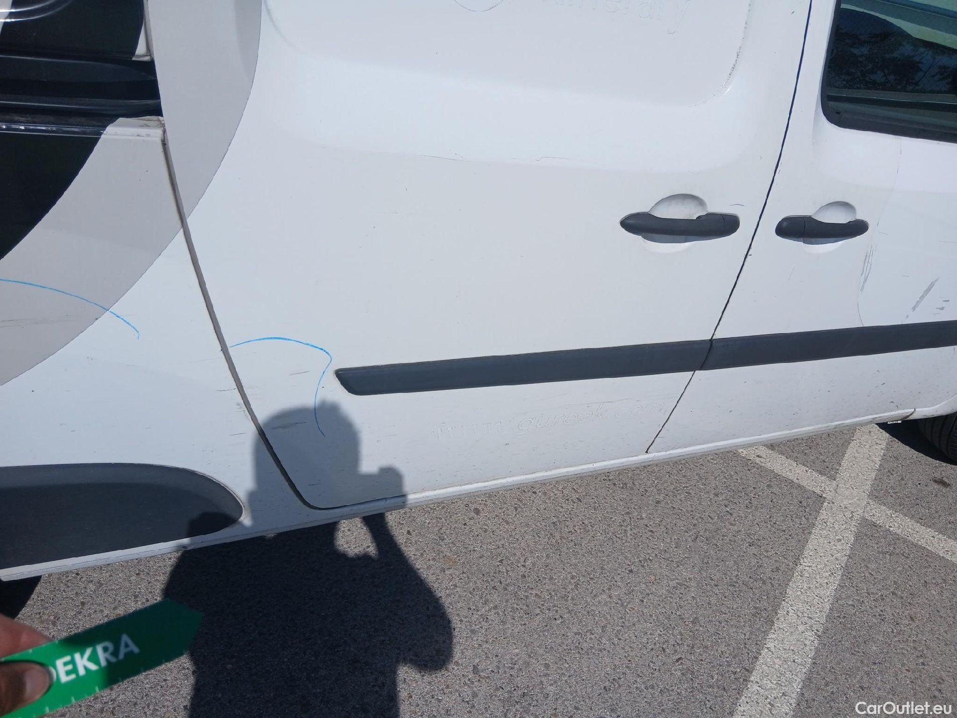  Nissan  NV200 NISSAN NV250 / 2019 / 4P / furgón 2pl 1.5dCi 70 kW (95CV) L2H1 ÓPTIMA #45