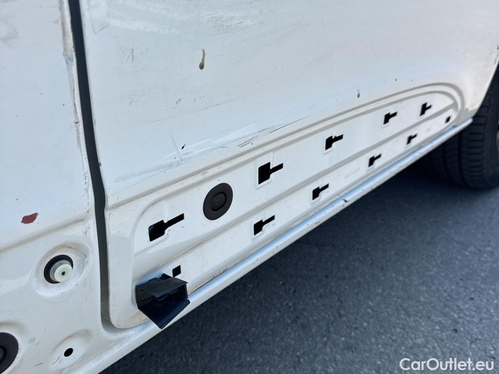  Opel  Vivaro OPEL  / 2014 / 4P / furgón 1.6CDTI 88kW (120CV) Expressio L1H1 2.7t #34