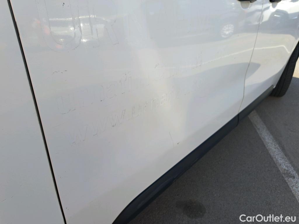  Opel  Vivaro OPEL  / 2019 / 4P / furgón 2.0 D 88kW (120CV) L Inc Express M.P. DC #13