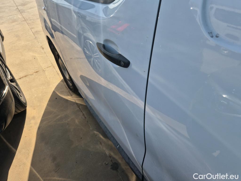  Peugeot  Expert PEUGEOT  / 2016 / 4P / furgón Furgón BlueHDi 145 6v Standard #20