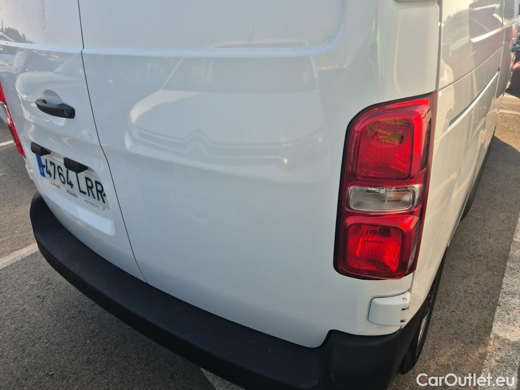  Opel  Vivaro OPEL  / 2019 / 4P / furgón 1.5 Diésel 88kW (120CV) M Std Express #41