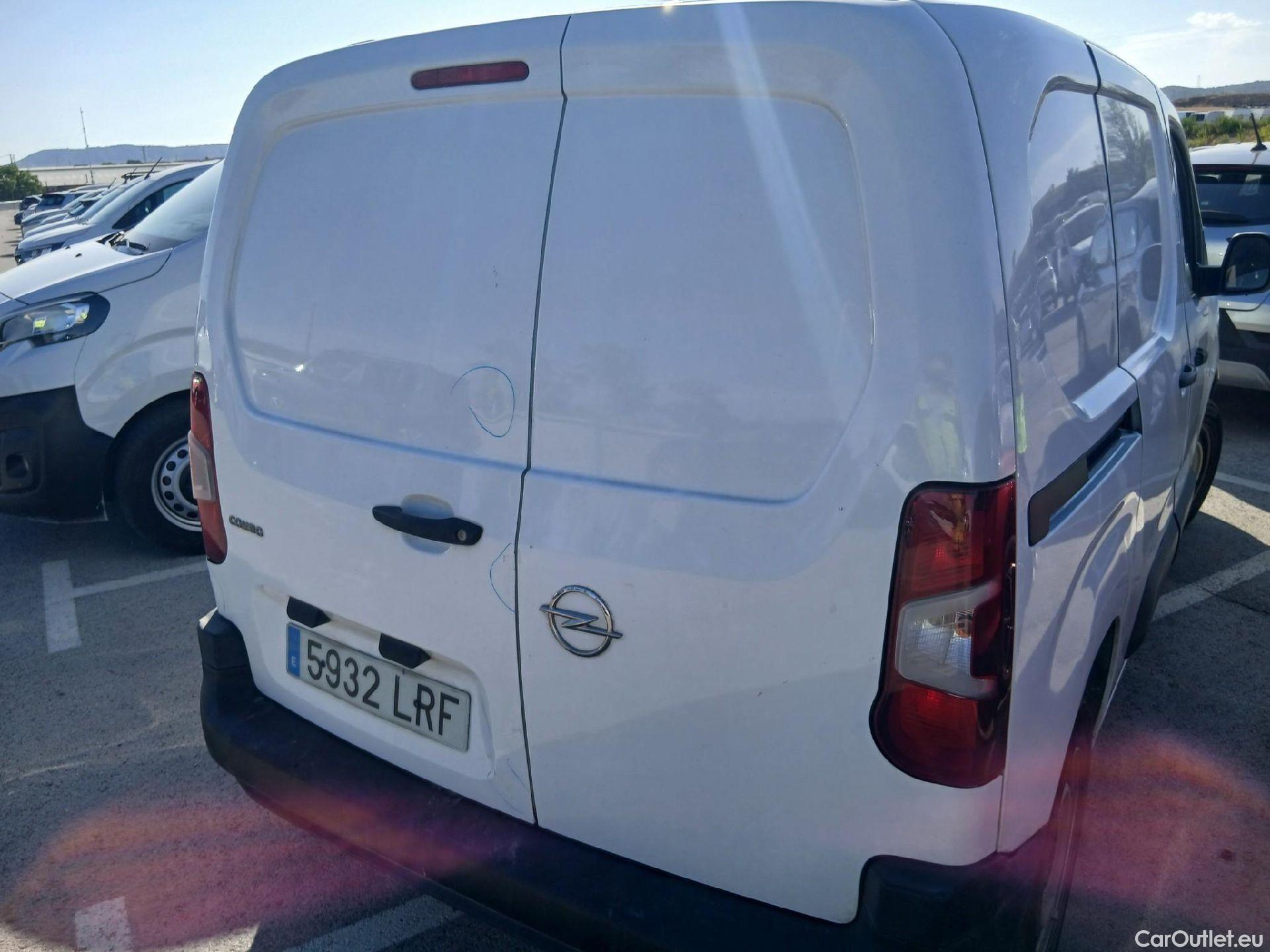  Opel  Combo OPEL  / 2018 / 3P / furgón derivado de turismo 1.5 TD 56kW (75CV) Express L H1 650kg #41