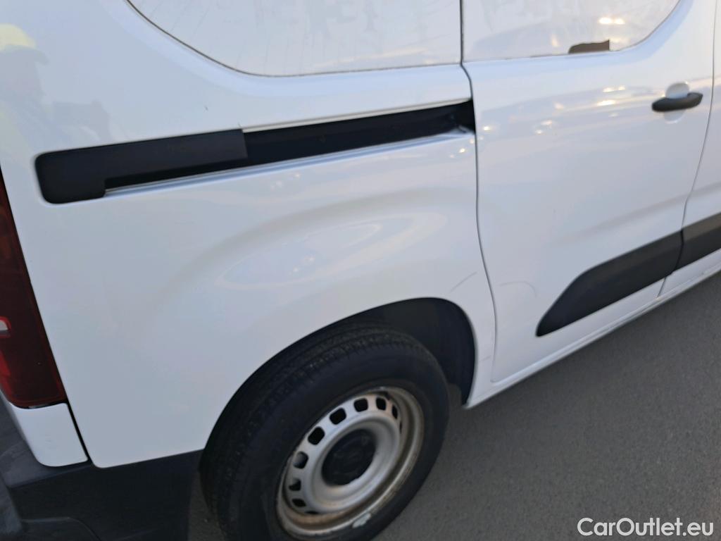  Opel  Combo OPEL  / 2018 / 3P / furgón derivado de turismo 1.6 TD S/S 74kW (100CV) Express L H1 650 #13