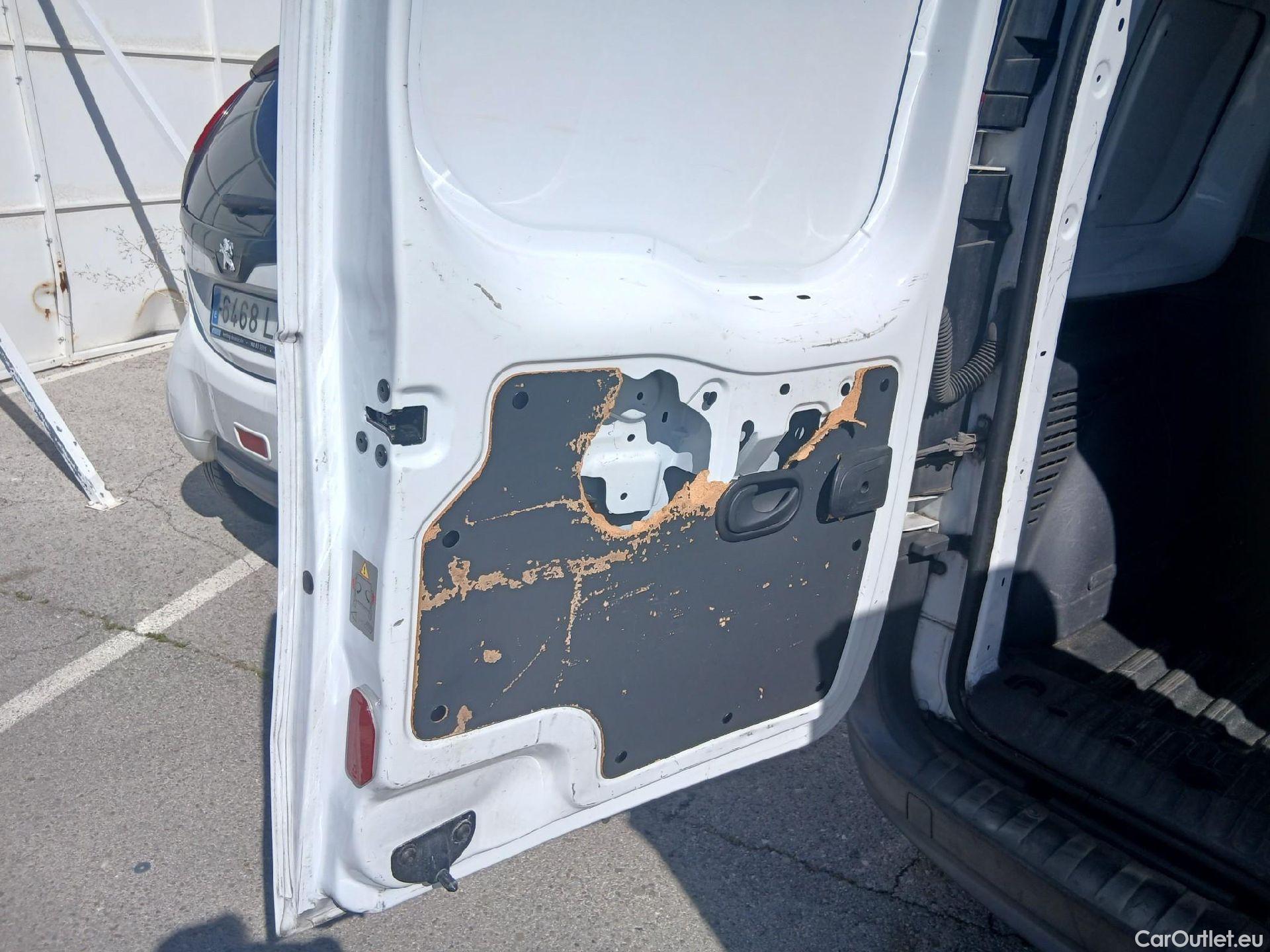  Nissan  NV200 NISSAN NV250 / 2019 / 4P / furgón 2pl 1.5dCi 70 kW (95CV) L2H1 ÓPTIMA #3